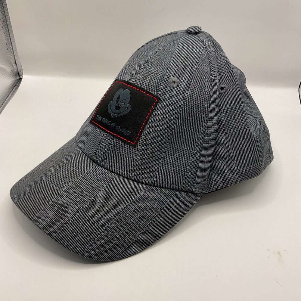 Disney Parks Mickey the One‎ and Only Gray/Black Fitted Hat 57-59cm